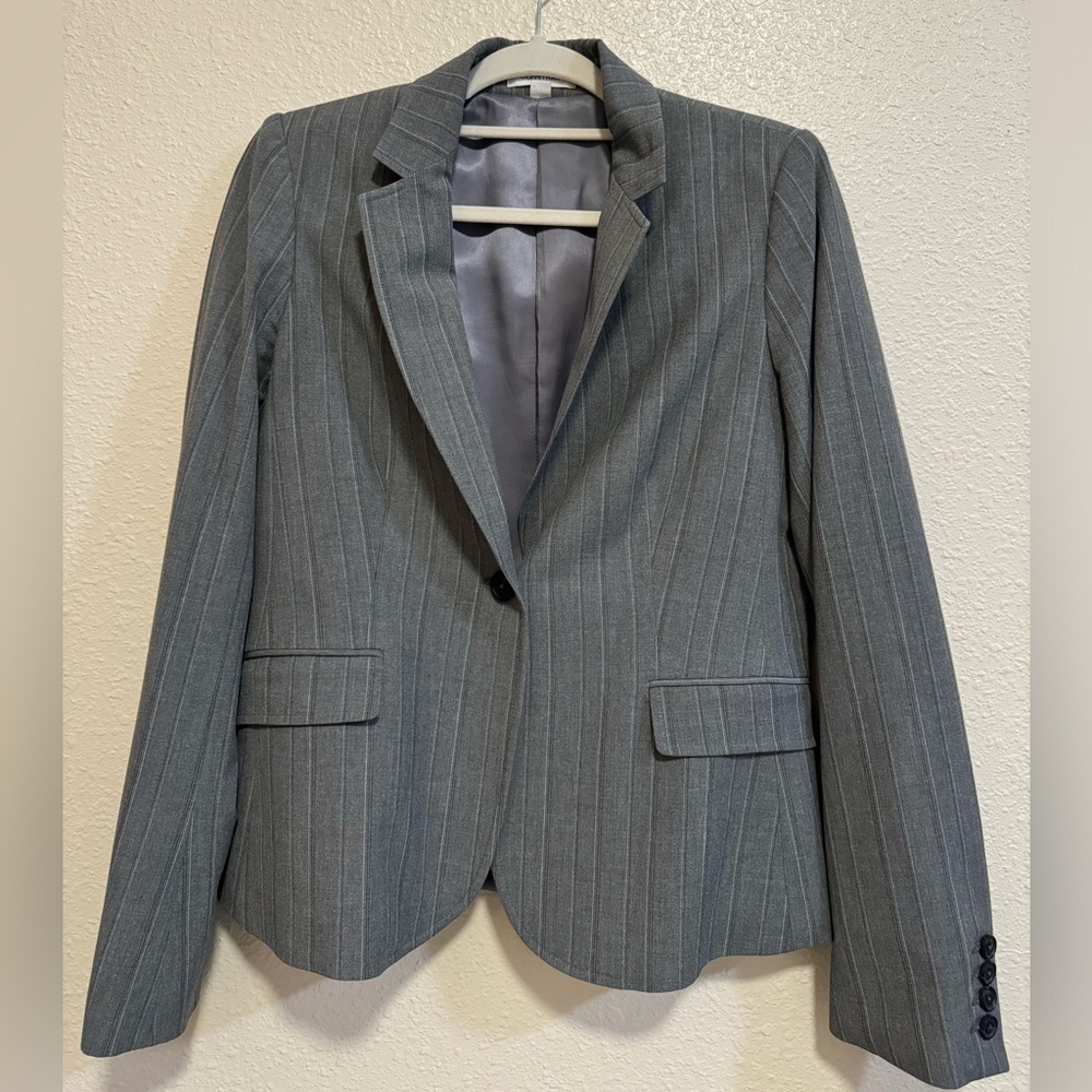 Women’s Calvin Klein Blazer😍